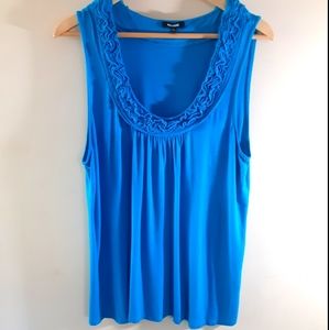 Sleeveless blue top